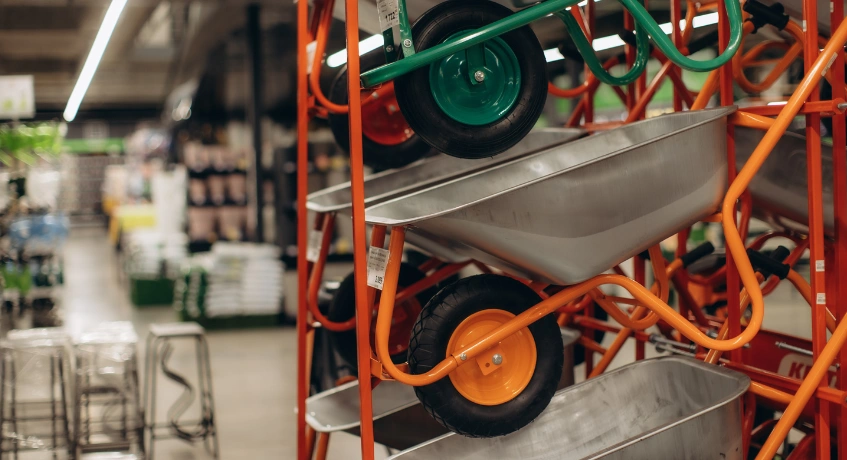 Tips Memilih Rak Besi Heavy Duty yang Tepat