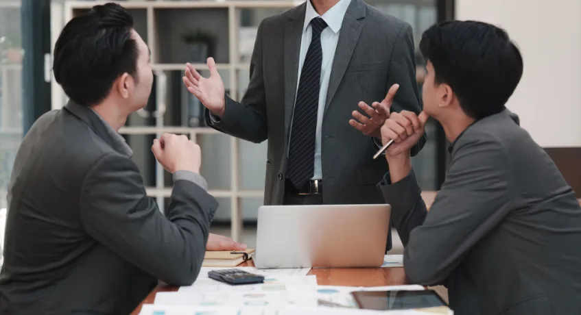 Posisi Middle Management dalam Struktur Organisasi Perusahaan